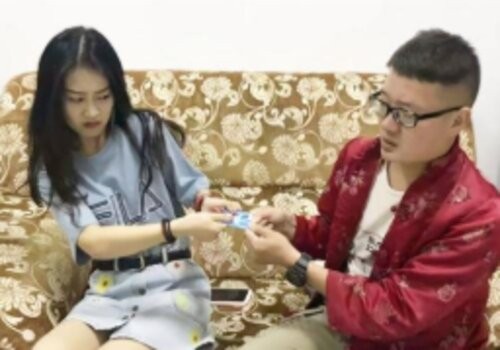 贵阳侦探事务所：怎样对待配偶的婚外情行为